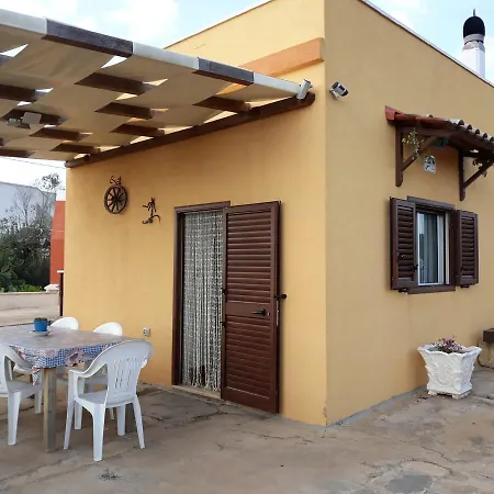 Casa Specchiulla *